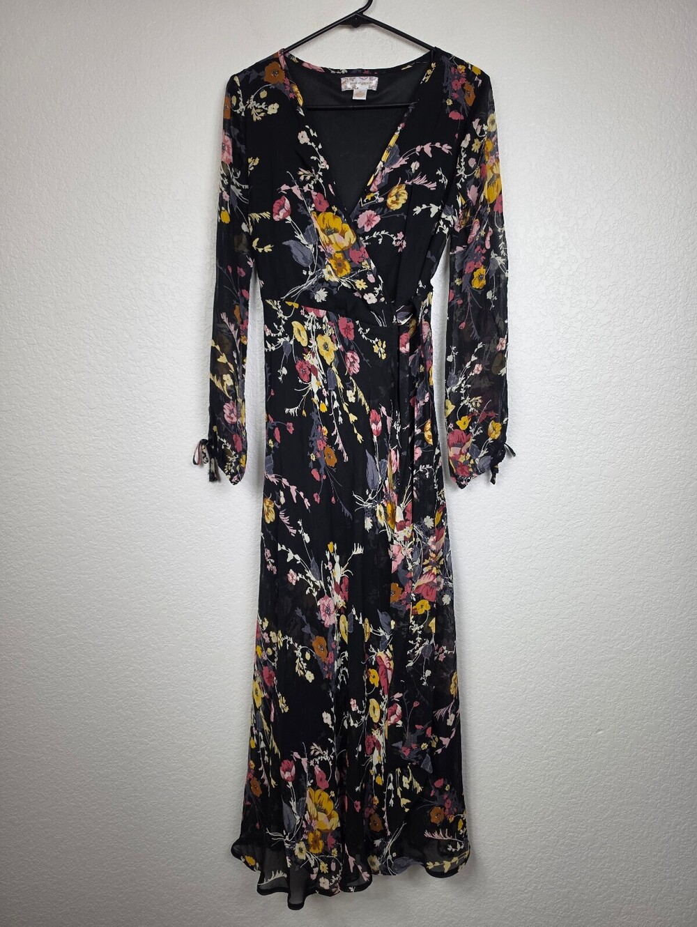 Anthropologie Band of Gypsies Floral Black Wrap Dress XS